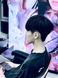 -藤野造型烫发染发