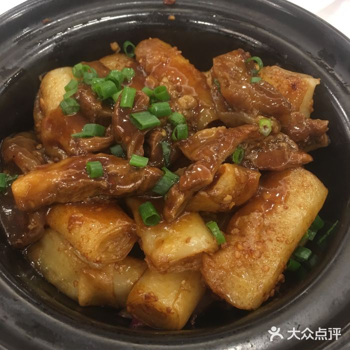 太钟·东海海都酒家(南城店)牛腩啫啫猪肠粉图片