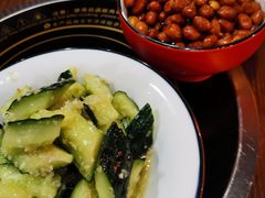 -虾弄弄海派小龙虾·牛羊蝎子火锅