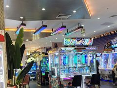 -反斗乐园π·电玩·高空拓展·蹦床(龙华天虹店)