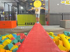 -嗨马乐动室内潮玩运动·团建·轰趴·桌游(南丰汇店)