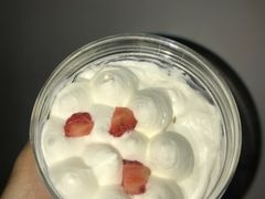 草莓罐子蛋糕-味多美蛋糕(亚非大厦店)