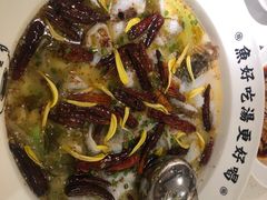 -江渔儿酸菜鱼·拔草餐厅(虎门君乐汇店)