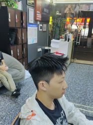 -藤野造型专业烫染接发