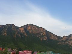 -百里峡七彩艺术小镇