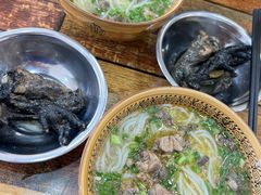 -正宗李家土鸡米线店