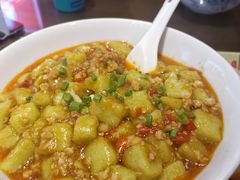 -富正毅三下锅·湘西韵味(天门山索道店)