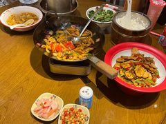 -富正毅三下锅·湘西韵味(天门山索道店)