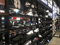 -adidas(正佳广场店)