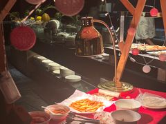 -唐拉雅秀酒店-西锦汇空中BBQ·思创餐厅