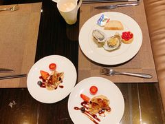 -大中华希尔顿酒店-念自助餐·嗨啤·小龙虾