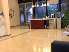 -瑞尔齿科(颐堤港诊所)