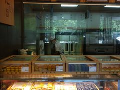 面包甜点陈列柜-南宋胡记(杭州体育场路店)