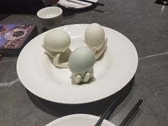 溏心海鸭蛋-佬太公海鸭·海鲜大排档(上海总店)