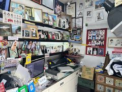 -红裙子照相馆(曹安路轻纺市场店)