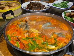 -亮欢寨酸汤鱼(沙冲路店)