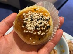 爆汁叉烧酥-维园悦谱·海派家常菜(乌鲁木齐南路店)