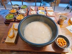 -银米·云南传统过桥米线(双廊黑金冠店)