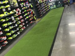 -迪卡侬(顺峰山店)