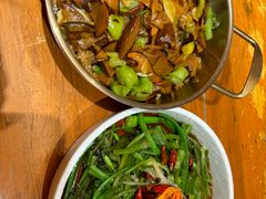 -老滇山寨•云南特色菜•地方菜•民族风情歌舞表演(金碧店)