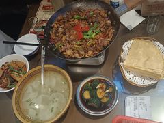 -富正毅三下锅·湘西韵味(天门山索道店)