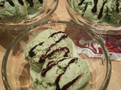 -必胜客(漕宝路店)