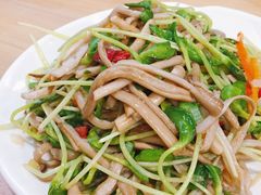 茶树菇炒豆苗-陈傻子餐厅(世纪都会店)