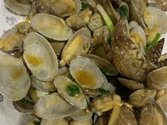 葱姜炒花甲-四川小胡子海鲜(丁村万人海鲜广场店)