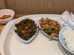 -荣华基·现炒快餐(肇嘉浜路店)