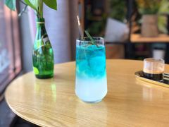 -ZING COFFEE 镜咖啡