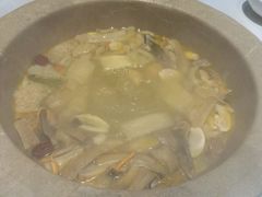 -七采菌园·野生菌石锅鱼(环城北路店)