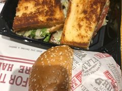 -The Habit Burger Grill 哈比特汉堡(爱琴海店)