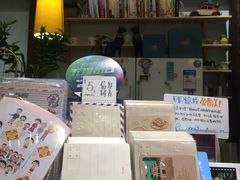 -猫的天空之城概念书店(杭州南宋御街店)