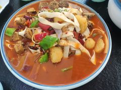 -撒拉人家.酸菜牦牛肉火锅