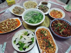 -洪霞餐馆