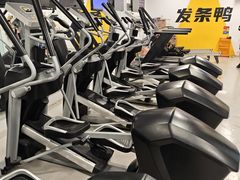-发条鸭无人健身房(浦东北艾路店)
