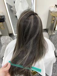 -3·3HAIR SALON