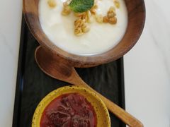 -银米·云南传统过桥米线(双廊黑金冠店)