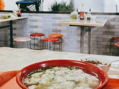 -张阿三馄饨店