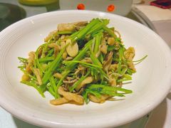 -鸭王烤鸭店(三里河店)