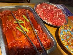 -洱火云南酸菜牛肉火锅(石景山当代商城店)