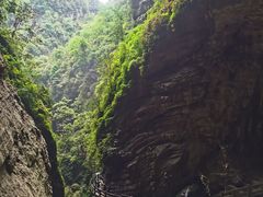 -龙水峡地缝景区