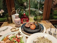 -秘密旅行Bonjour(黑金冠 江南西店)