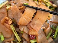 -丹水桥地锅鱼·翘嘴鲌·地方特色全鱼宴(丹江口大坝店)