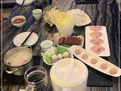 -云中捞高空旋转餐厅(商茂世纪广场店)