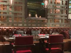 -恰餐厅及酒吧 CHAR Bar & Grill (北京丽都皇冠假日店)