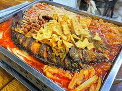 -在巷子里的烤肉店·螺蛳粉烤鱼·牛蛙(和美城店)