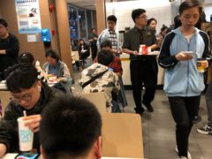 -麦当劳(轻轨曹杨路店)