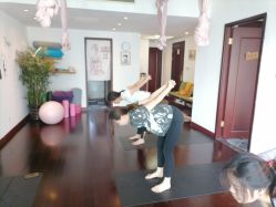-Yvon yoga 瑜伽·精准体态管理中心
