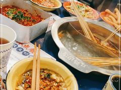 -马路边边串串香(苗栗路店)